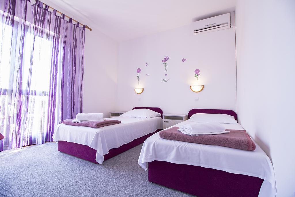Bed and Breakfast Pansion Maria Zadar Exterior foto