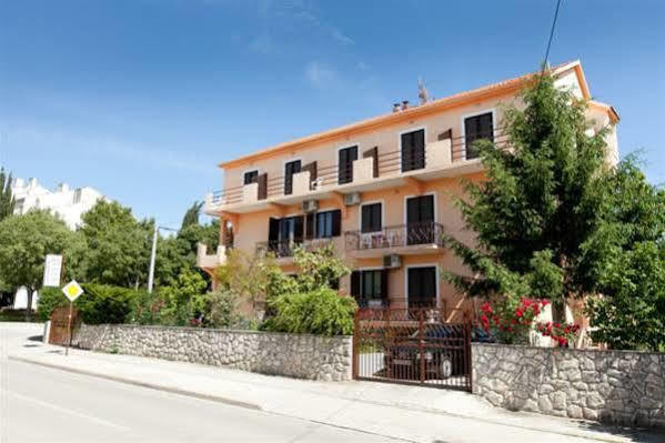 Bed and Breakfast Pansion Maria Zadar Exterior foto